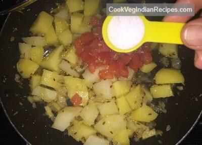 Aloo Baingan Sabzi_Step5