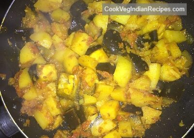 Aloo Baingan Sabzi_Step9